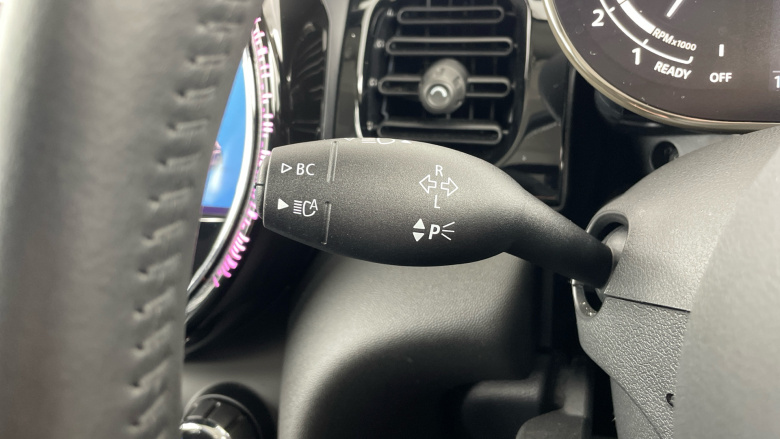 MINI Hatchback 1.5 Cooper Classic 3dr Auto Petrol Hatchback